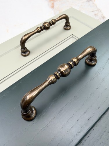 Antique brass handle - d,