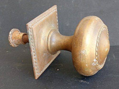 Reclaimed brass centre - reclaimed,